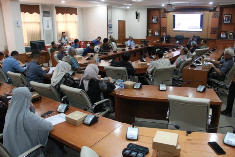 BUPATI GRESIK GANDENG SPS UNAIR ATASI BANJIR KALI LAMONG 
