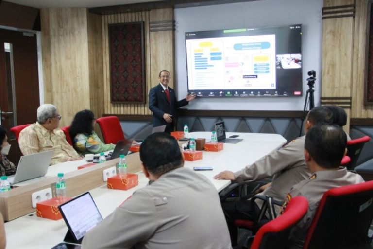 “KEPEMIMPINAN TRANSFORMATIF” SPS UNAIR, PIKAT SEKOLAH TINGGI ILMU KEPOLISIAN