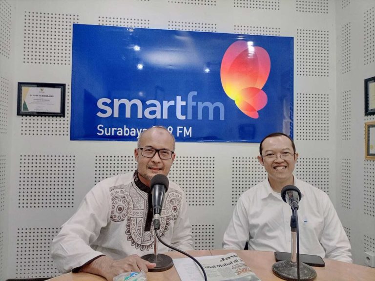 PAKAR MANAJEMEN STRATEGI UNAIR TEKANKAN PENTINGNYA MENENTUKAN SEKTOR STRATEGIS UNTUK KEBANGKITAN EKONOMI JATIM