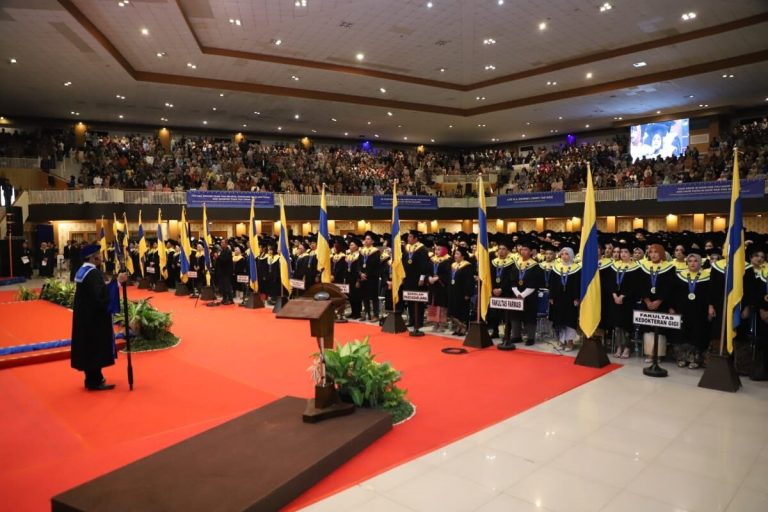 WISUDA 241 UNAIR; Sekolah Pascasarjana sumbang 98 dan 2 wisudawan terbaik