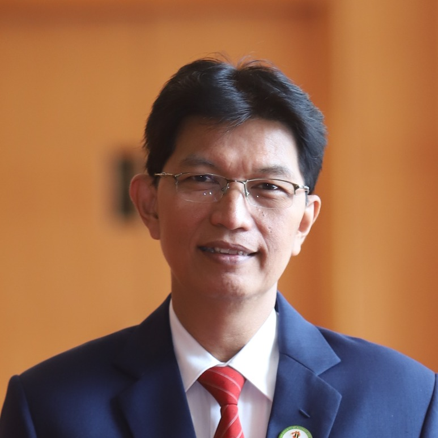 Prof. Dr. Gatot Soegiarto dr., Sp.PD. K-AI. FINASIM