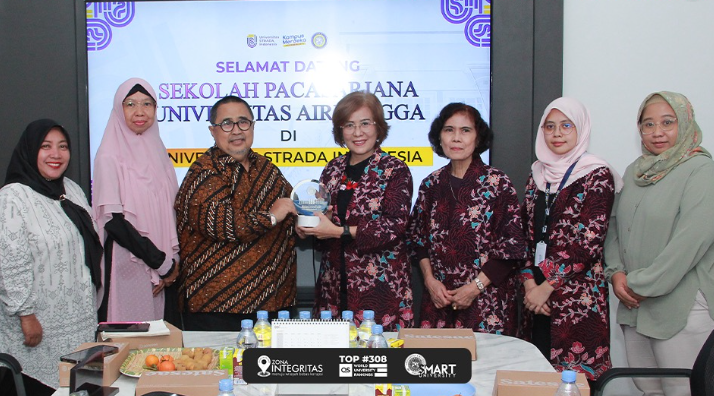 AUDIENSI SEKOLAH PASCASARJANA UNAIR: MEMBANGUN SINERGI ANTAR PERGURUAN TINGGI UNTUK KEMAJUAN DUNIA KESEHATAN INDONESIA
