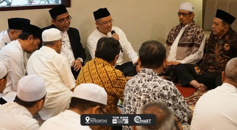 ‎PAKAR MANAJEMEN STRATEGI UNAIR SOROTI KRISIS GURU BERKUALITAS: JIKA TAK BERUBAH, INDONESIA TERTINGGAL 20 TAHUN LAGI!”